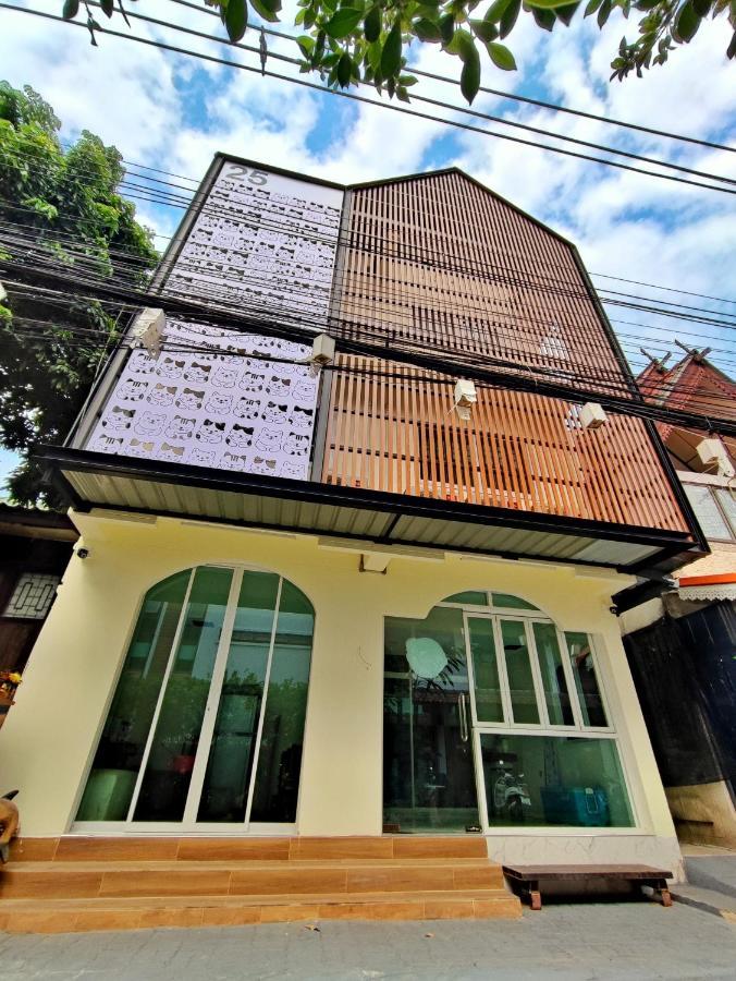 Miumiu In Da House. Bed & Breakfast Chiang Mai Bagian luar foto