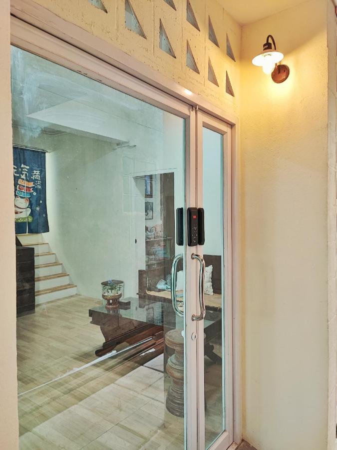 Miumiu In Da House. Bed & Breakfast Chiang Mai Bagian luar foto